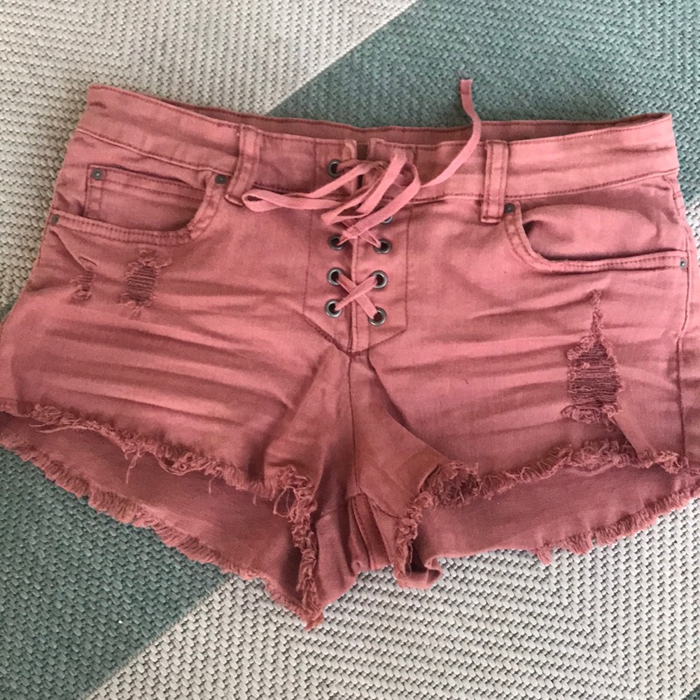light maroon billabong shorts